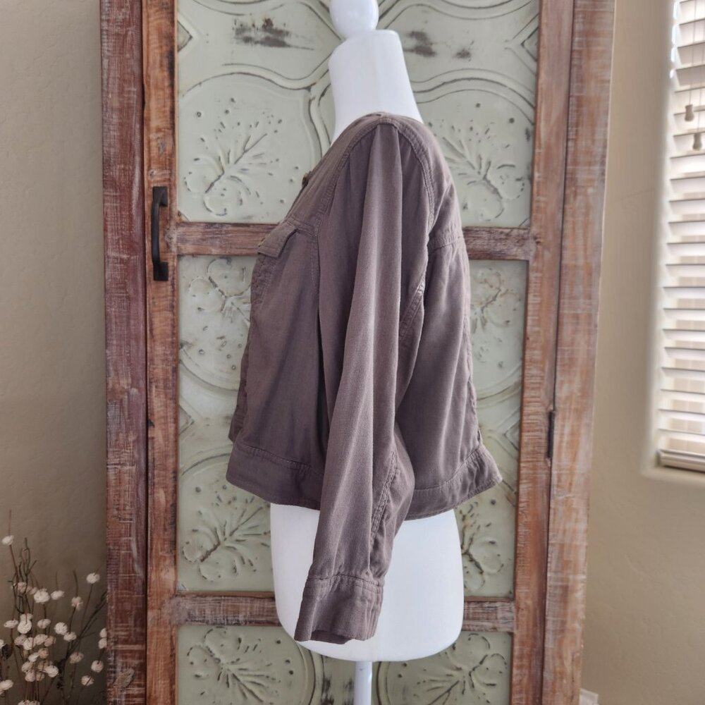 Torrid Cropped Button-Front 3/4 Sleeve Jacket | 2x - Picture 4 of 7